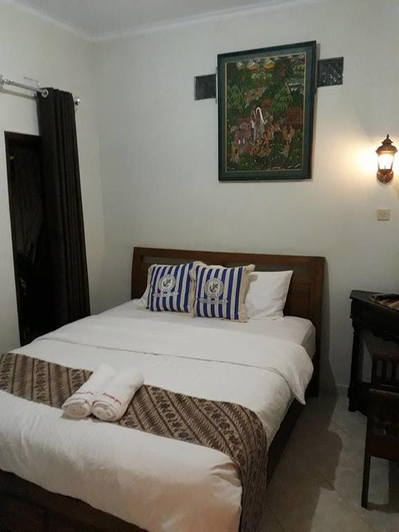 Renaya Griya Hotel Salakan Exterior foto